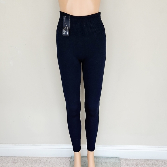 Sofra High-Waisted Seamless Black Leggings - Picture 4 of 12